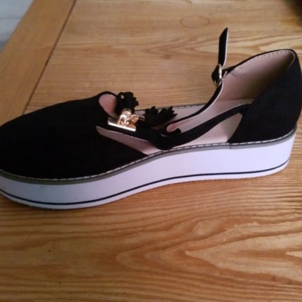 Platform shoes
